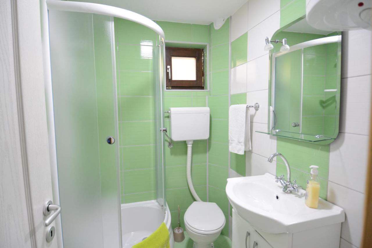 באינה באשטה Apartmani Ogi I Ana מראה חיצוני תמונה