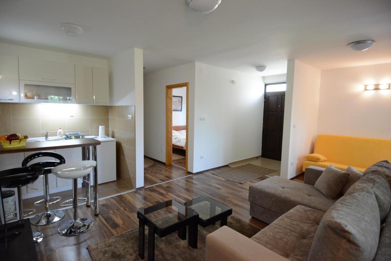 באינה באשטה Apartmani Ogi I Ana מראה חיצוני תמונה